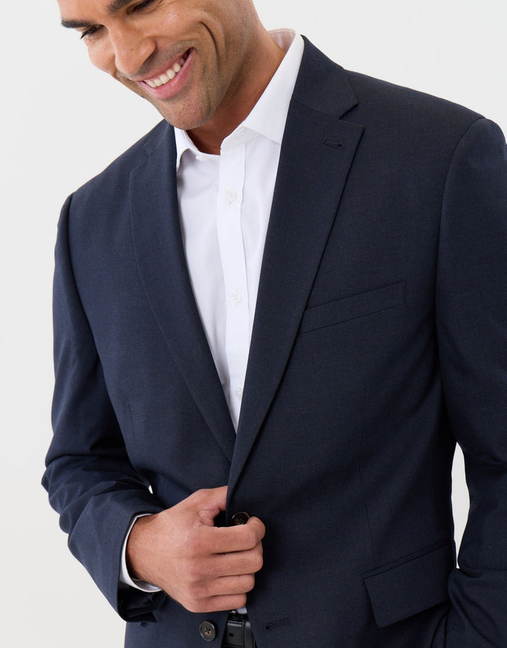 Tailored Fit Single Breasted Blazer in Navy