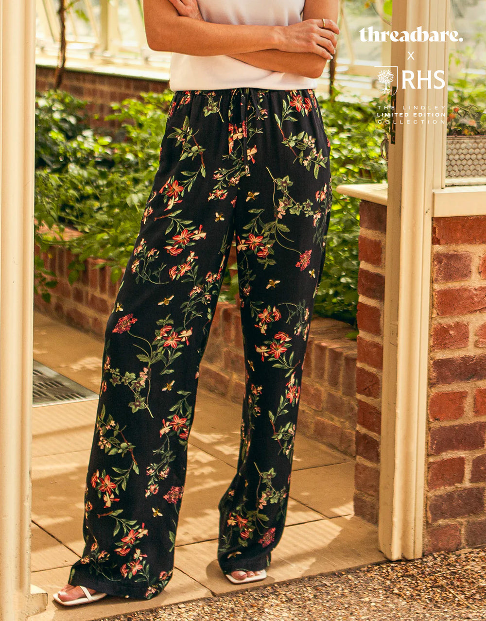 Women's Clothing Threadbare