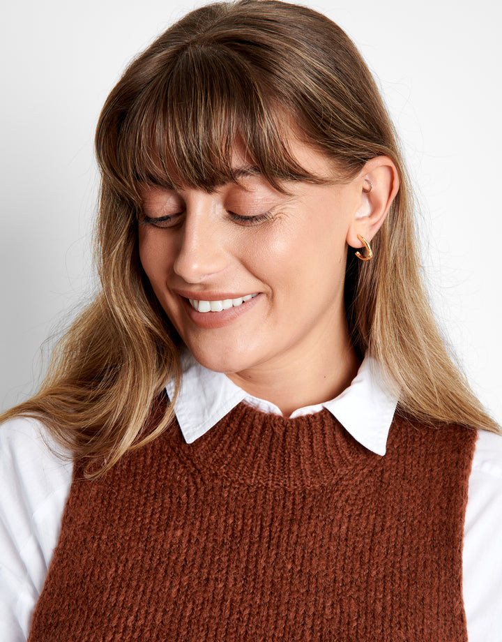 Knitted Sweater Vest in Brown