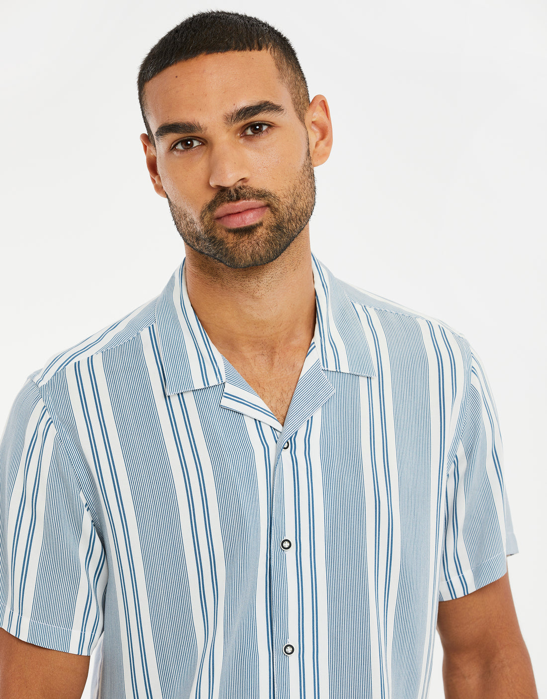Men's White & Blue Colourblock Striped Short Sleeve Casual Shirt ...