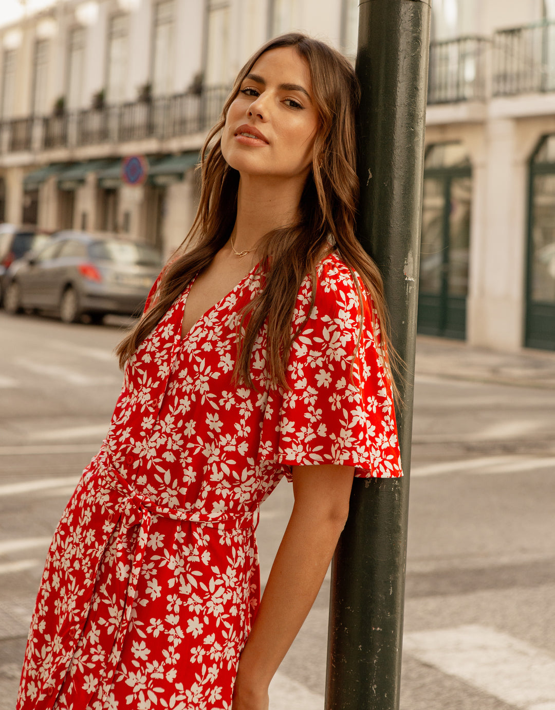 Threadbare Women's Red Floral Print V-Neck Belted Flutter Sleeve Midi Dress